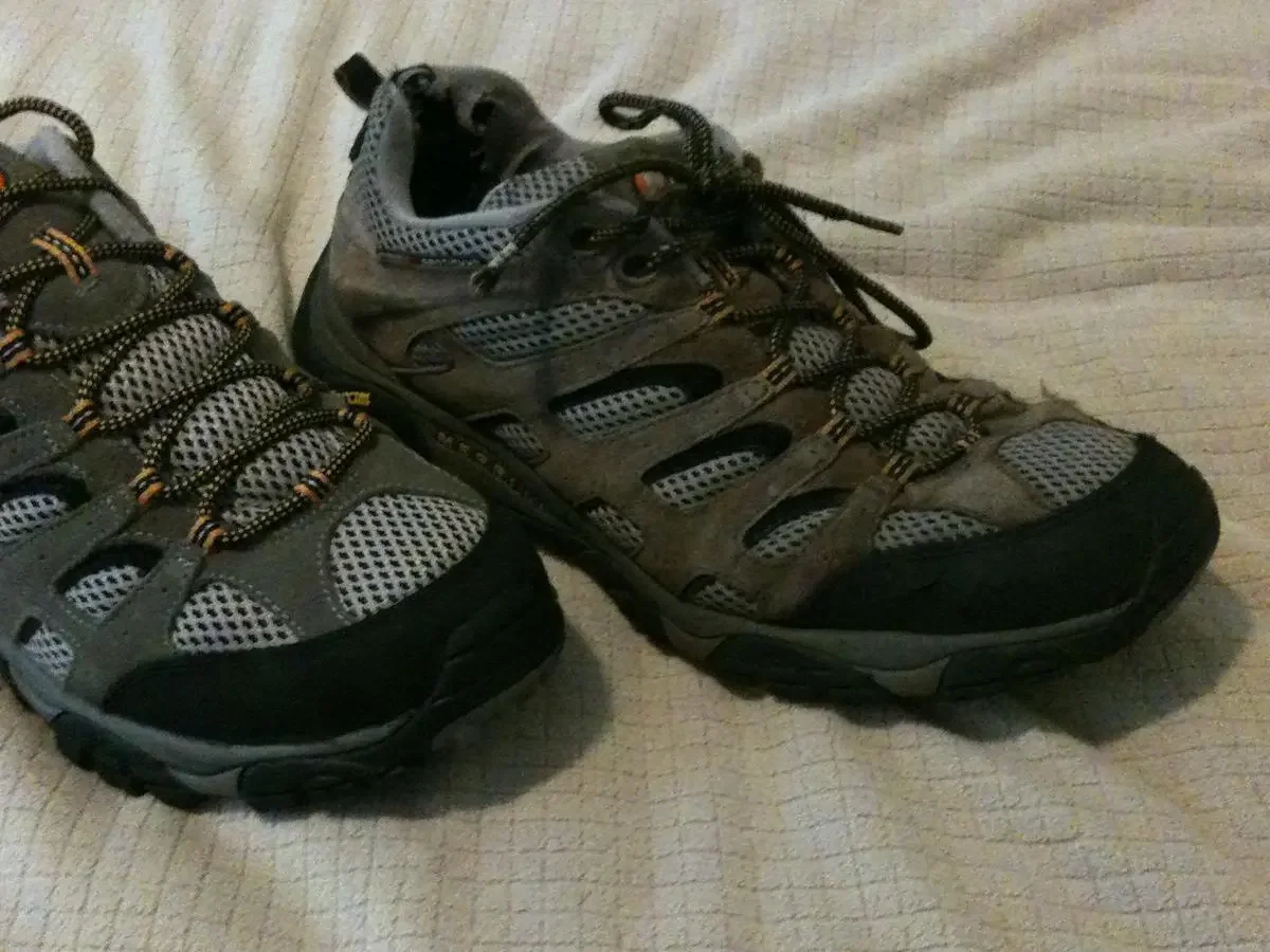 Photo of my old Merrill right shoe next to the new one.